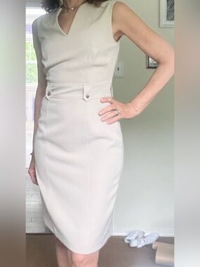 Tahari Cream High-Waist Pencil Skirt with Belt-Tab Detail